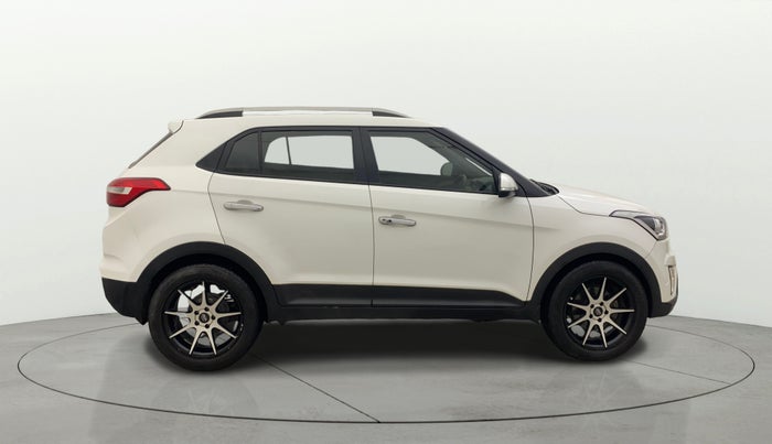 2015 Hyundai Creta SX PLUS AT 1.6 DIESEL, Diesel, Automatic, 60,636 km, Right Side View