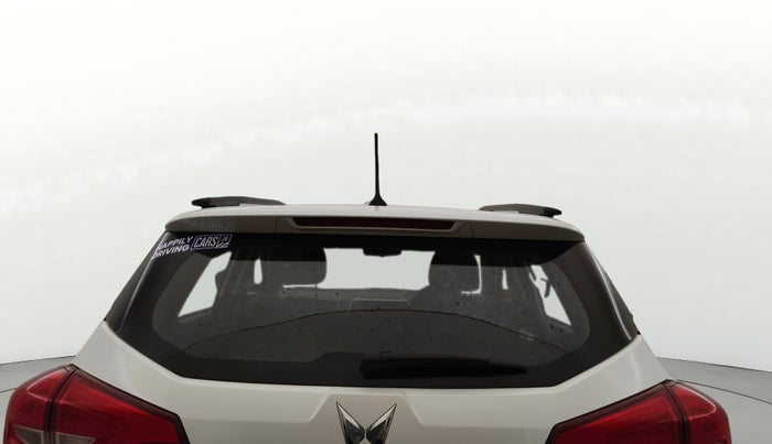 2024 Mahindra XUV300 W8 1.2 PETROL, Petrol, Manual, 29,360 km, Rear Windshield