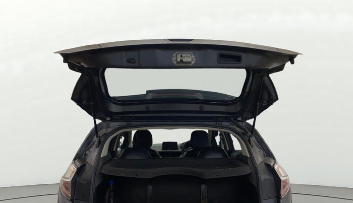 2018 Tata NEXON XM PETROL, CNG, Manual, 70,917 km, Boot Door Open