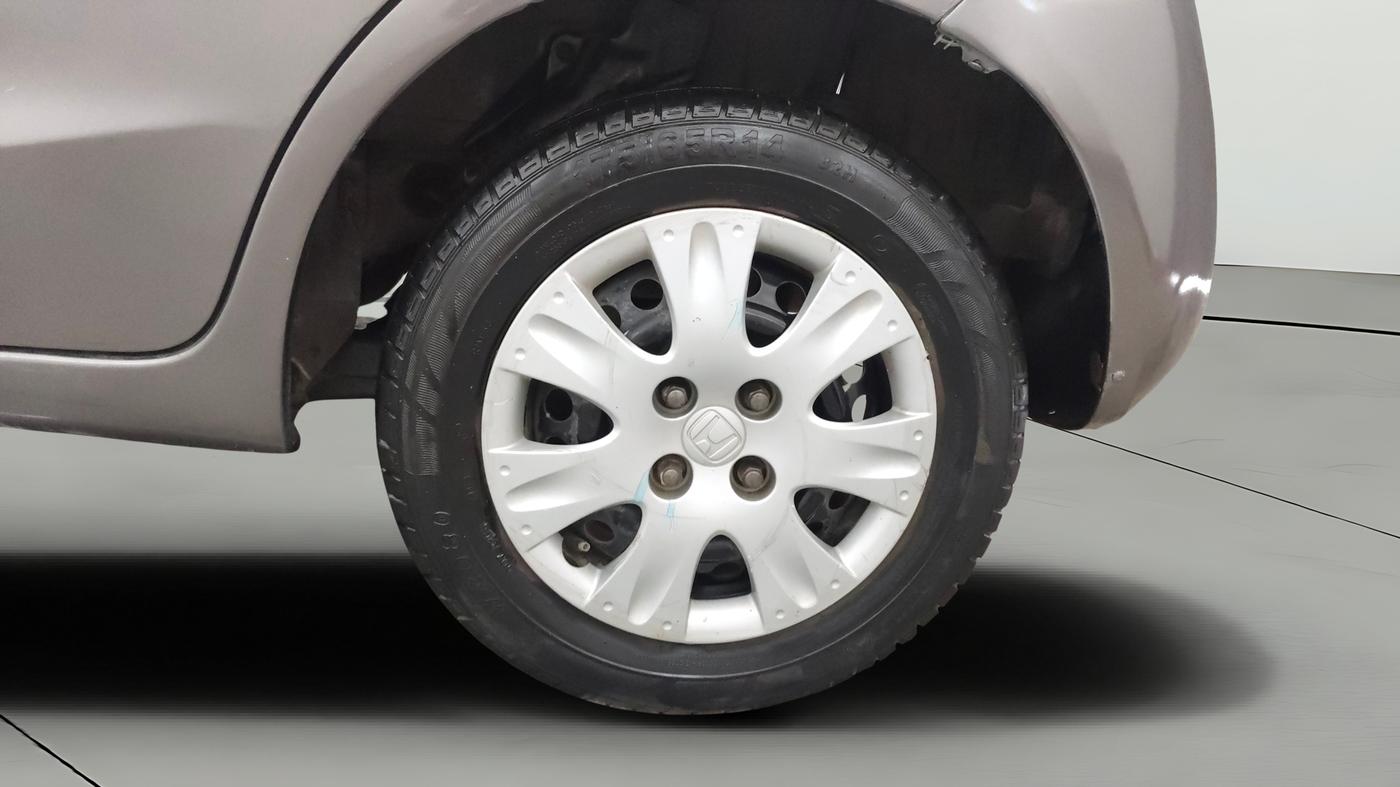 2013 Honda Brio S MT, Petrol, Manual, 72,685 km, Left Rear Wheel
