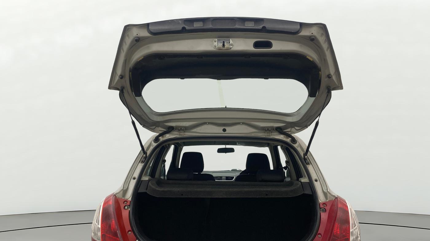 2013 Maruti Swift VDI, Diesel, Manual, 1,45,424 km, Boot Door Open