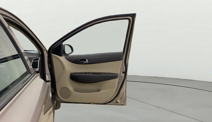 2012 Hyundai i20 SPORTZ 1.2, Petrol, Manual, 89,094 km, RHS Front Door