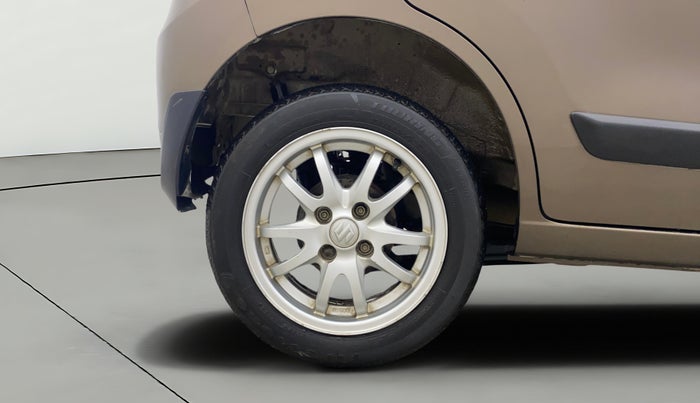 2017 Maruti Wagon R 1.0 VXI AMT, Petrol, Automatic, 27,997 km, Right Rear Wheel