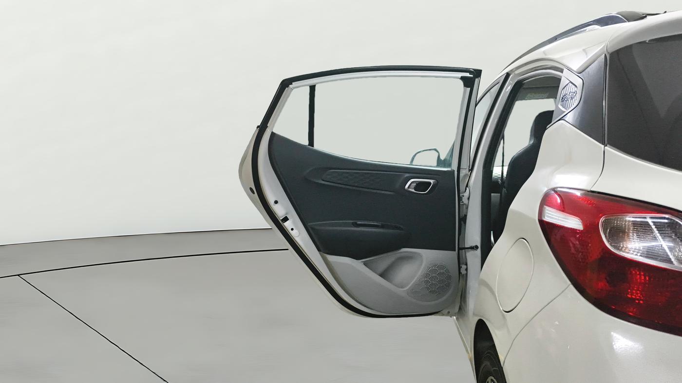 2022 Hyundai GRAND I10 NIOS ASTA 1.2 KAPPA VTVT, Petrol, Manual, 74,364 km, LHS Rear Door