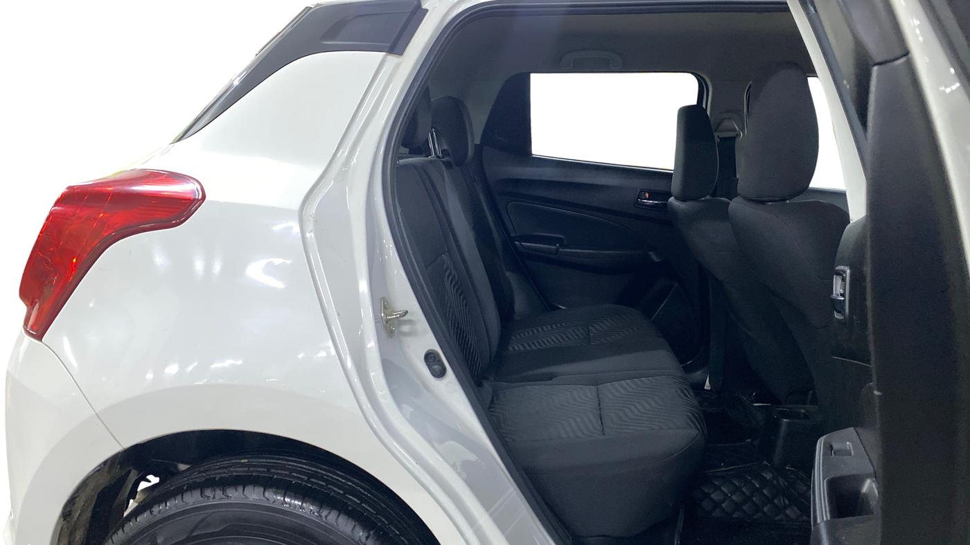 2022 Maruti Swift ZXI, Petrol, Manual, 74,105 km, Right Side Rear Door Cabin