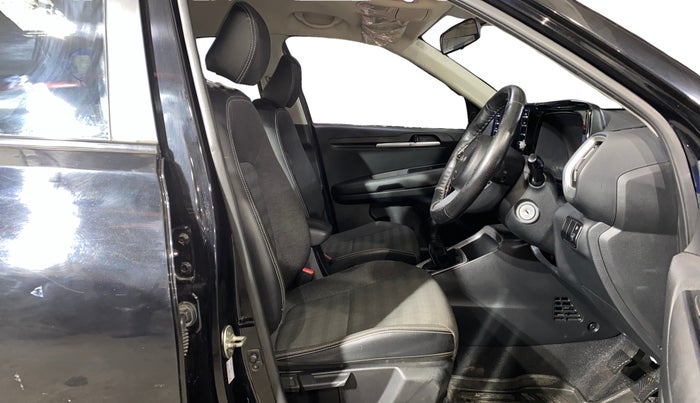 2021 KIA SONET HTK PLUS 1.2, Petrol, Manual, 24,583 km, Right Side Front Door Cabin