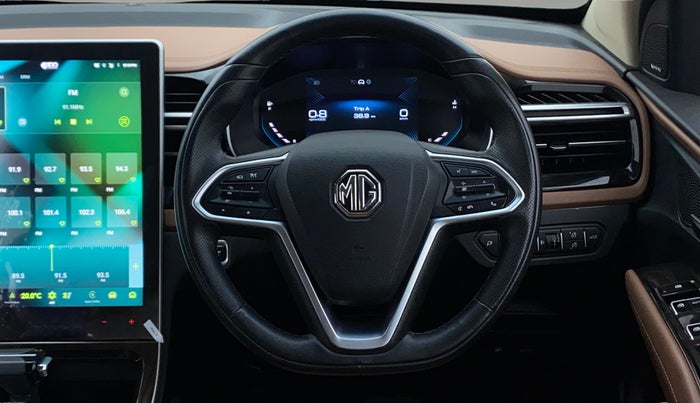 2023 MG HECTOR PLUS SAVVY PRO 1.5 TURBO CVT 6 STR, Petrol, Automatic, 36,596 km, Steering Wheel Close Up