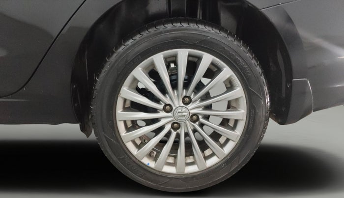 2017 Maruti Ciaz ALPHA 1.4 PETROL, Petrol, Manual, 90,075 km, Left Rear Wheel