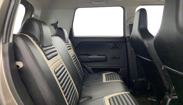 2021 Maruti New Wagon-R LXI CNG (O) 1.0, CNG, Manual, 32,030 km, Right Side Rear Door Cabin