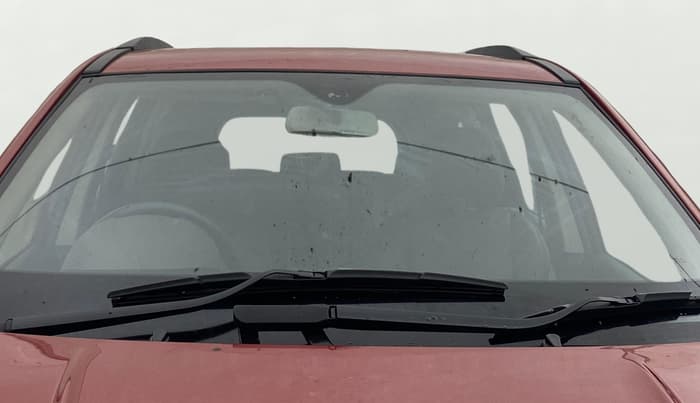 2014 Mahindra XUV500 W8, Diesel, Manual, 1,03,541 km, Front Windshield