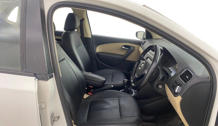 2016 Volkswagen Ameo HIGHLINE1.2L, Petrol, Manual, 38,382 km, Right Side Front Door Cabin