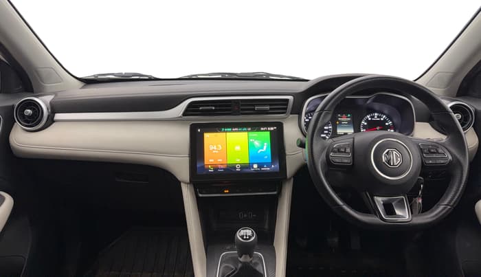 2023 MG ASTOR STYLE 1.5 MT, Petrol, Manual, 28,044 km, Dashboard