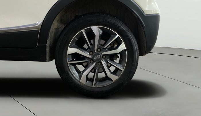 2022 Mahindra XUV300 W8 (O) 1.2 PETROL, Petrol, Manual, 73,373 km, Left Rear Wheel