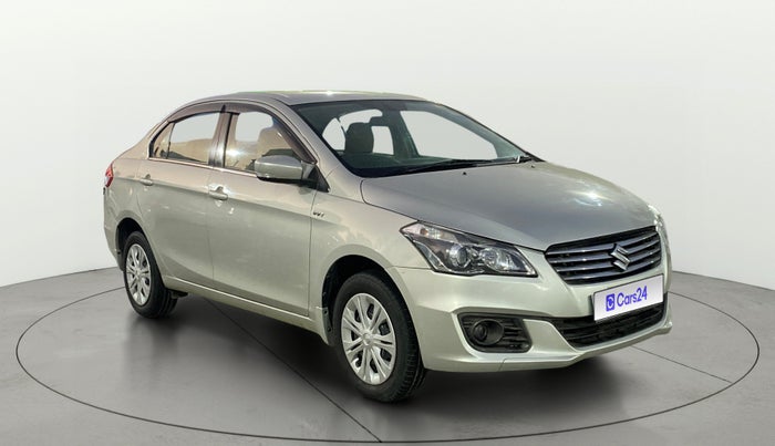 2015 Maruti Ciaz VXI, Petrol, Manual, 25,266 km, Right Front Diagonal