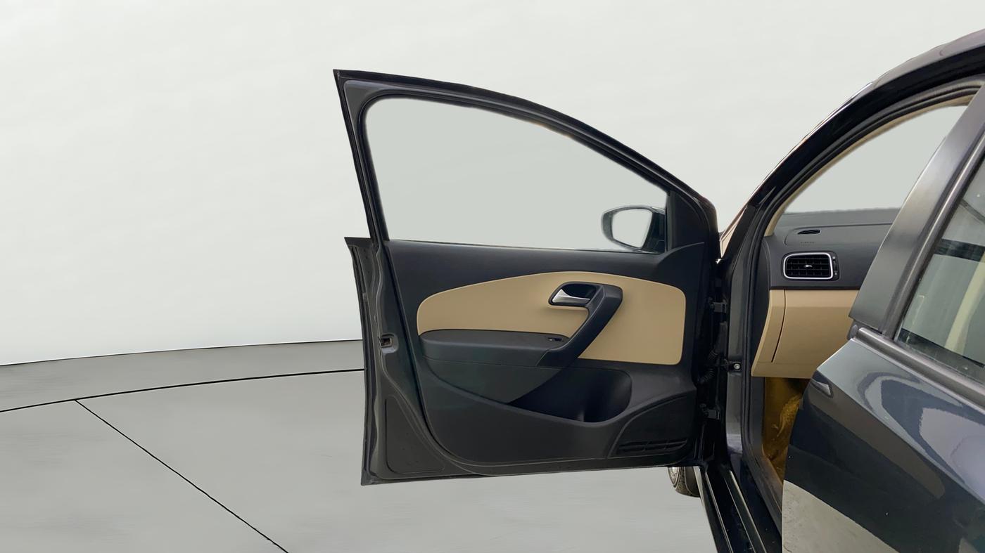 2019 Volkswagen Ameo HIGHLINE PLUS 1.5L AT 16 ALLOY, Diesel, Automatic, 39,898 km, LHS Front Door