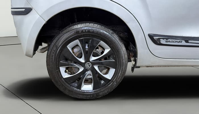 2022 Maruti New Wagon-R VXI CNG 1.0, CNG, Manual, 42,414 km, Right Rear Wheel