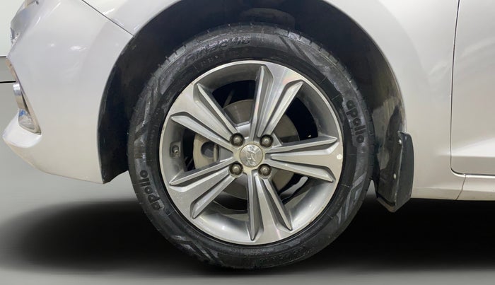 2017 Hyundai Verna 1.6 CRDI SX, Diesel, Manual, 1,40,501 km, Left Front Wheel