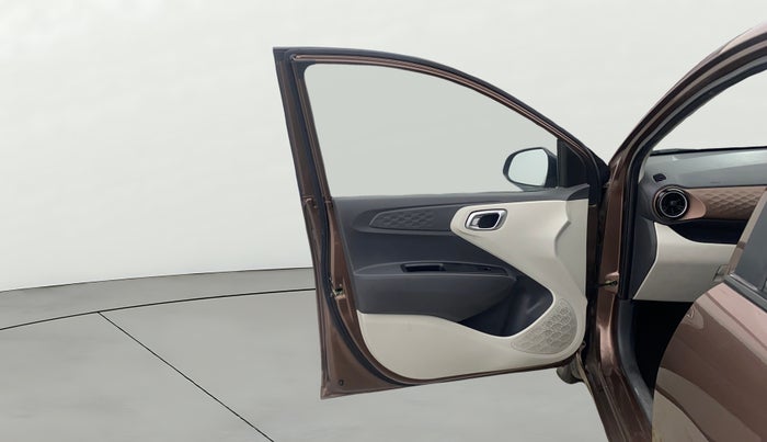 2020 Hyundai AURA SX PLUS 1.2 AMT, Petrol, Automatic, 30,090 km, LHS Front Door