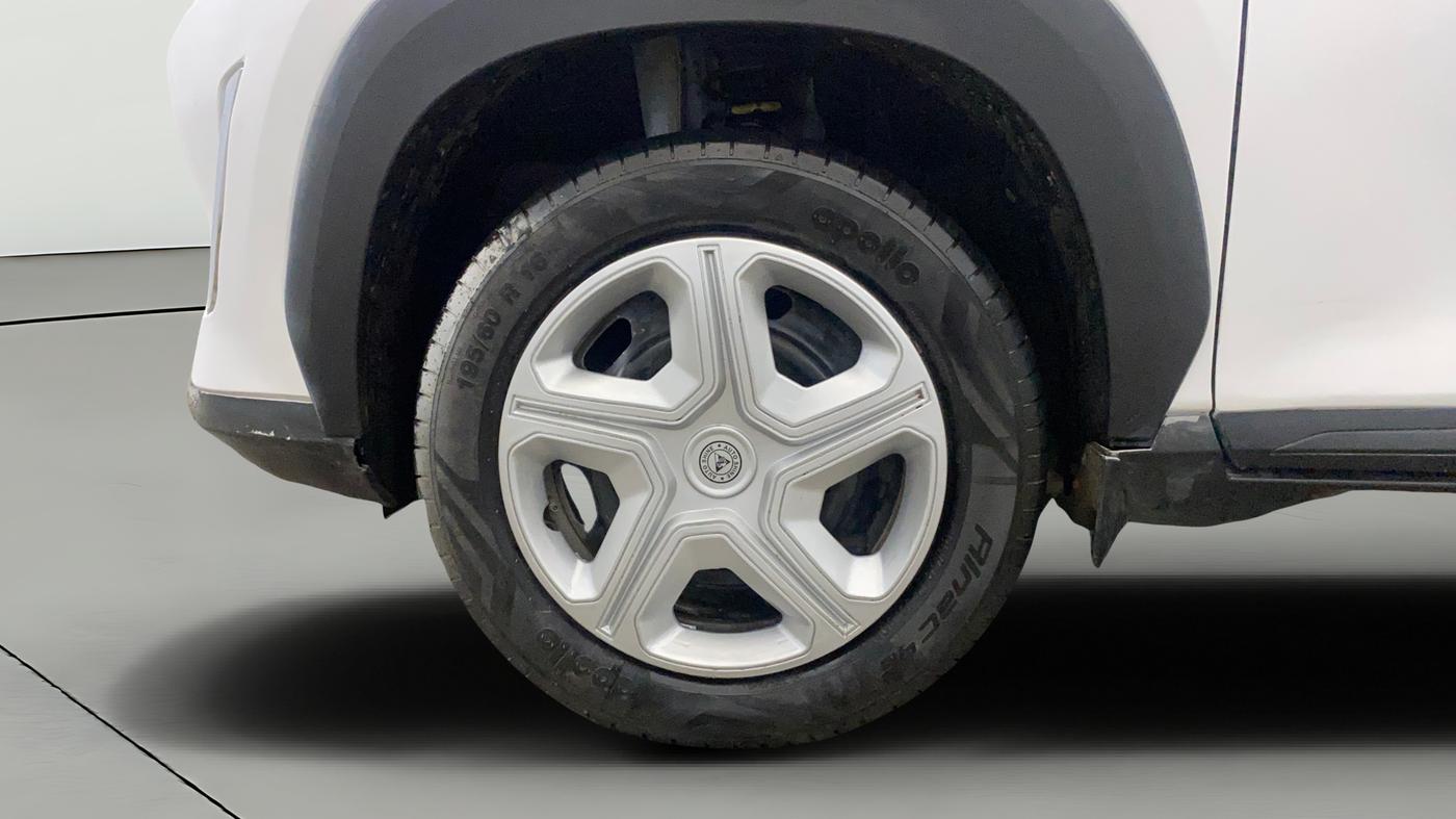 2021 Nissan MAGNITE XL, Petrol, Manual, 64,701 km, Left Front Wheel