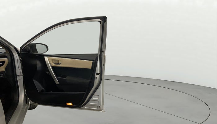 2016 Toyota Corolla Altis G CVT PETROL, Petrol, Automatic, 56,430 km, RHS Front Door