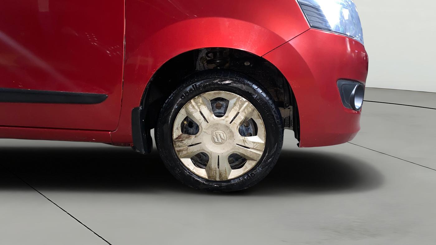 2018 Maruti Wagon R 1.0 VXI, Petrol, Manual, 31,059 km, Right Front Wheel