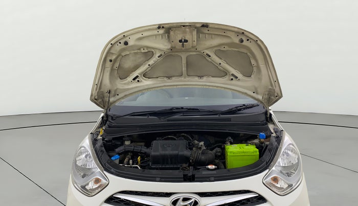 2015 Hyundai i10 MAGNA 1.1, CNG, Manual, 68,805 km, Open Bonet