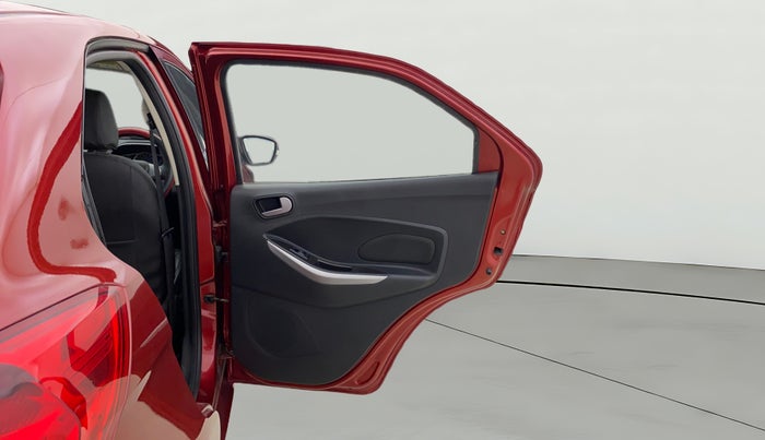 2016 Ford New Figo TITANIUM 1.5 PETROL AT, Petrol, Automatic, 8,946 km, RHS Rear Door