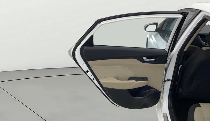 2019 Hyundai Verna 1.6 VTVT SX, Petrol, Manual, 30,582 km, LHS Rear Door