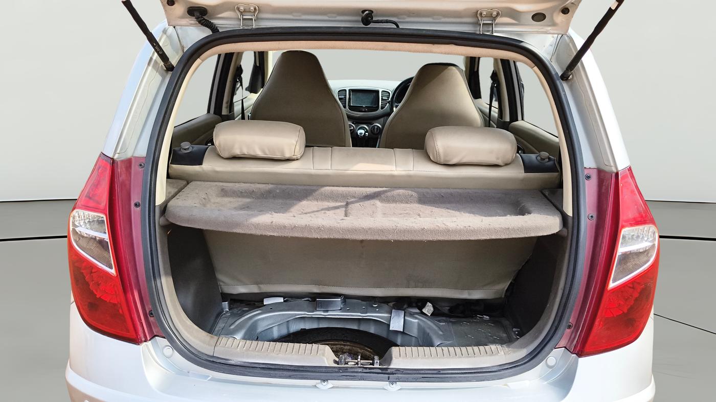 2013 Hyundai i10 SPORTZ 1.2 AT, Petrol, Automatic, 70,543 km, Boot Open Zoomed View
