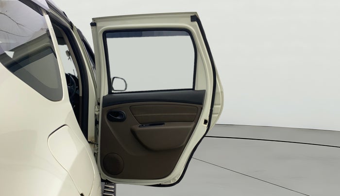 2016 Renault Duster 110 PS RXL 4X2 AMT, Diesel, Automatic, 66,022 km, RHS Rear Door