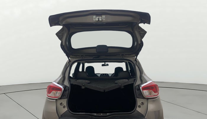 2016 Renault Kwid RXT 1.0 AMT, Petrol, Automatic, 75,000 km, Boot Open Zoomed View