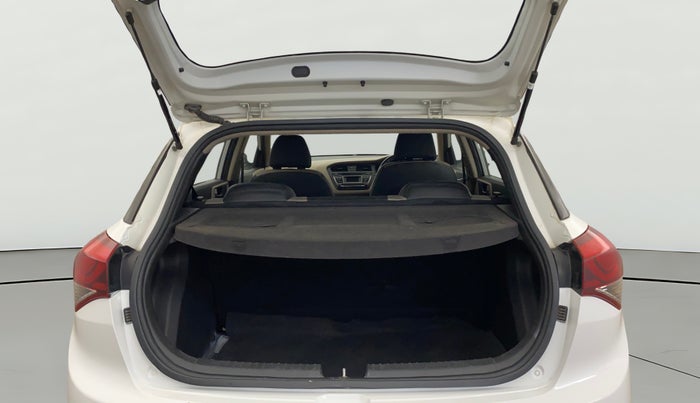 2017 Hyundai Elite i20 SPORTZ 1.2, Petrol, Manual, 90,588 km, Boot Open Zoomed View