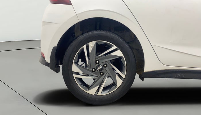 2021 Hyundai NEW I20 ASTA 1.2 AT, Petrol, Automatic, 60,448 km, Right Rear Wheel