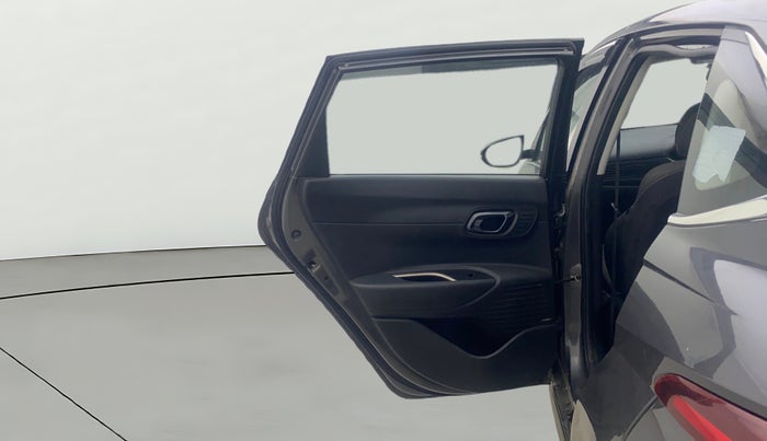 2022 Hyundai NEW I20 ASTA (O) 1.2 MT, Petrol, Manual, 1,00,478 km, LHS Rear Door