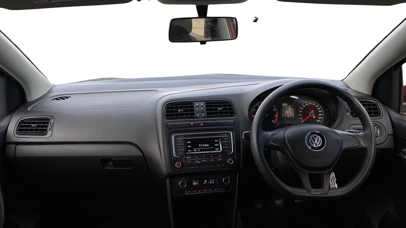 2021 Volkswagen Polo COMFORTLINE 1.0L TSI, Petrol, Manual, 52,813 km, Dashboard