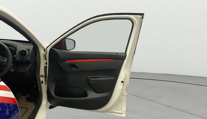 2018 Renault Kwid RXT 1.0, Petrol, Manual, 61,303 km, RHS Front Door