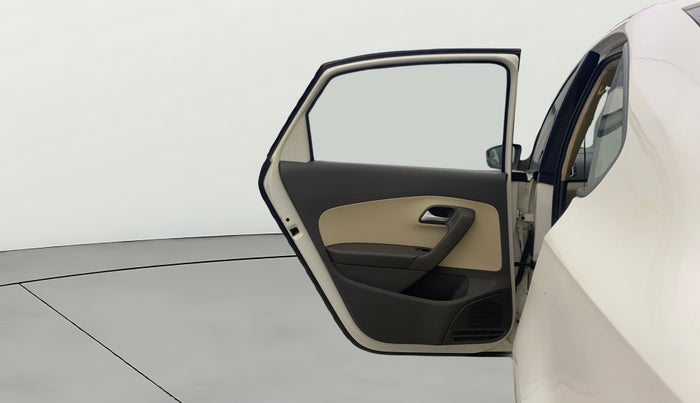 2013 Volkswagen Vento HIGHLINE 1.6 MPI, Petrol, Manual, 1,17,067 km, LHS Rear Door