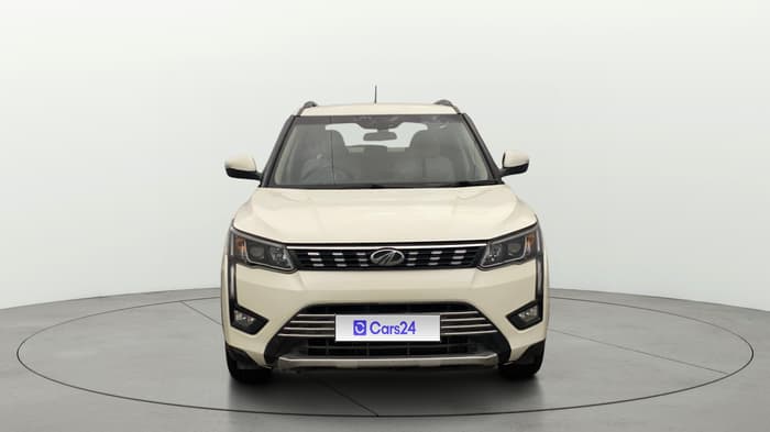 2020 Mahindra XUV300 W8 1.2 PETROL, Petrol, Manual, 94,904 km, Front