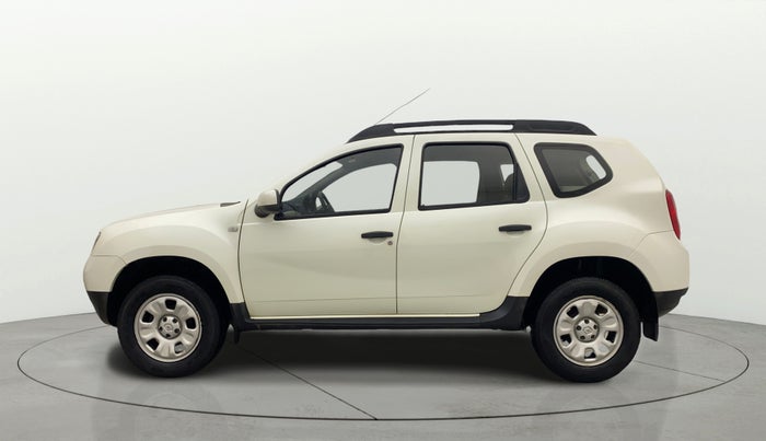 2013 Renault Duster RXE PETROL, Petrol, Manual, 54,461 km, Left Side