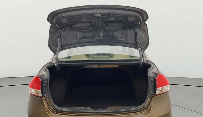 2016 Maruti Ciaz VXI+, Petrol, Manual, 70,347 km, Boot Open Zoomed View