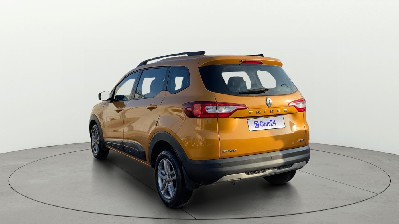 2022 Renault TRIBER RXZ AMT, Petrol, Automatic, 29,665 km, Left Back Diagonal
