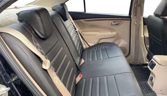 2023 Maruti Ciaz ZETA 1.5 SHVS MT PETROL, Petrol, Manual, 99,239 km, Right Side Rear Door Cabin