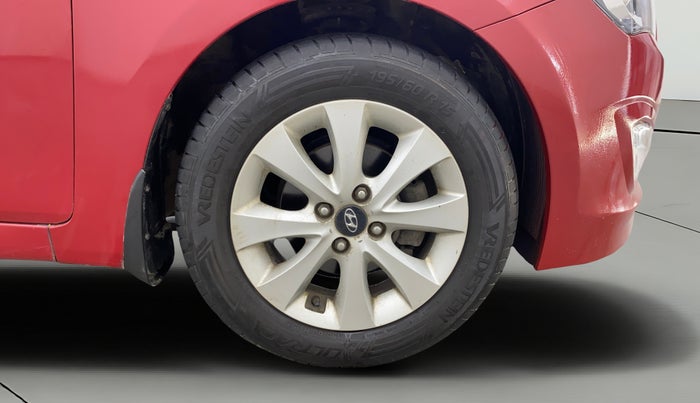 2015 Hyundai Verna FLUIDIC 4S 1.6 VTVT S, Petrol, Manual, 38,304 km, Right Front Wheel