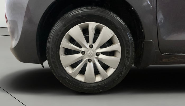 2017 Maruti Baleno DELTA PETROL 1.2, Petrol, Manual, 54,734 km, Left Front Wheel