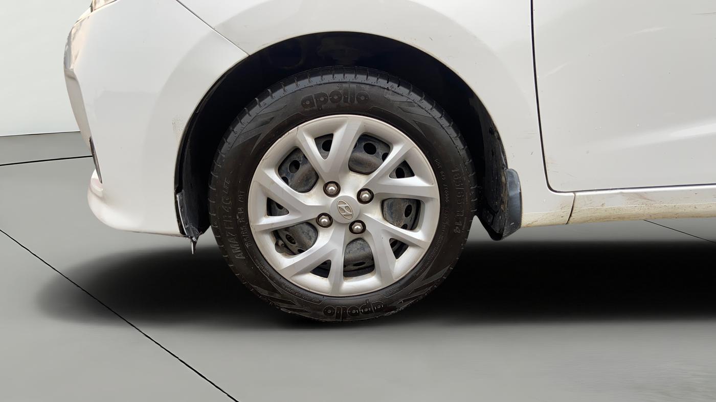2017 Hyundai Grand i10 MAGNA AT 1.2 KAPPA VTVT, Petrol, Automatic, 53,296 km, Left Front Wheel
