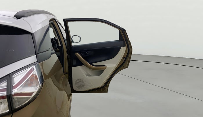 2022 Tata NEXON XZA PLUS (PREMIUM) DIESEL JET, Diesel, Automatic, 71,970 km, RHS Rear Door