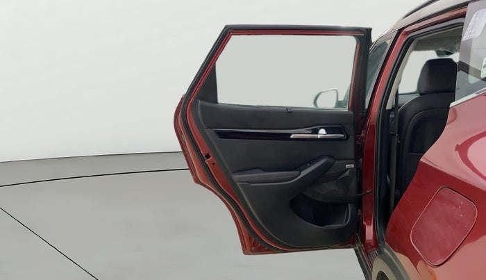 2021 KIA SELTOS GTX PLUS AT 1.5 DIESEL, Diesel, Automatic, 92,301 km, LHS Rear Door