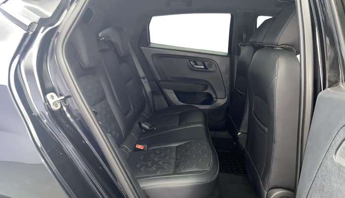 2023 Tata ALTROZ XZA PLUS DARK EDTION, Petrol, Automatic, 25,887 km, Right Side Rear Door Cabin