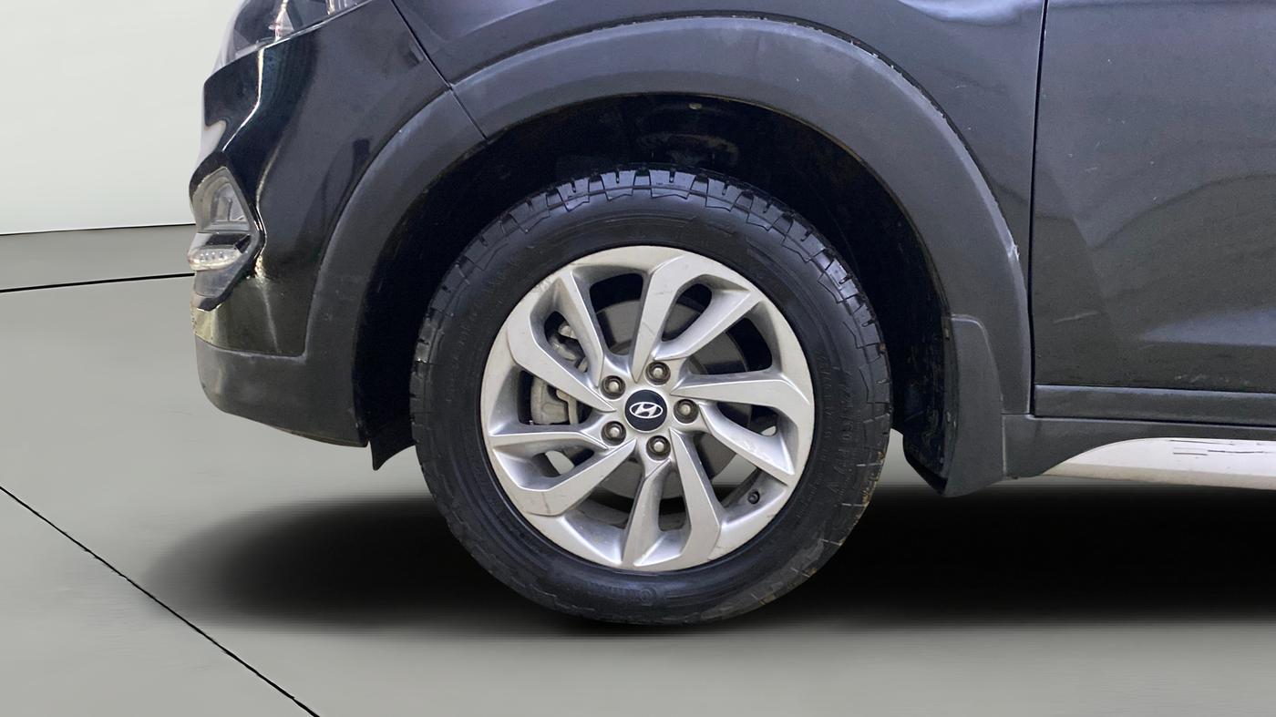 2018 Hyundai Tucson 2WD MT DIESEL, Diesel, Manual, 97,092 km, Left Front Wheel