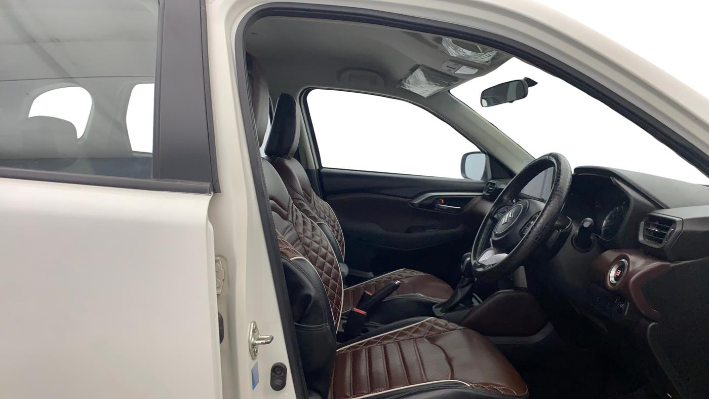 2023 Maruti Grand Vitara DELTA SMART HYBRID AT, Petrol, Automatic, 54,258 km, Right Side Front Door Cabin
